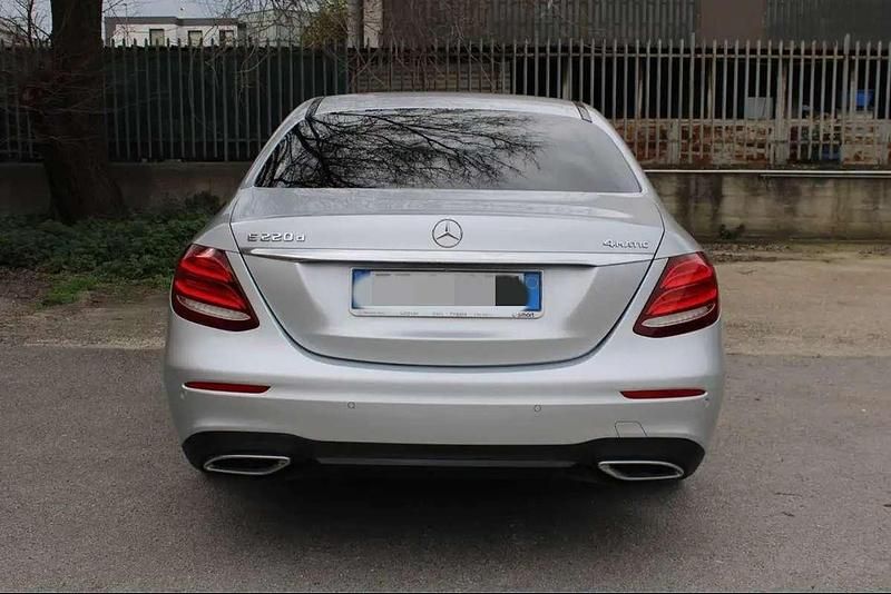 Usata Mercedes E220 Premium 194 CV (142 kW) 2018 Berlina