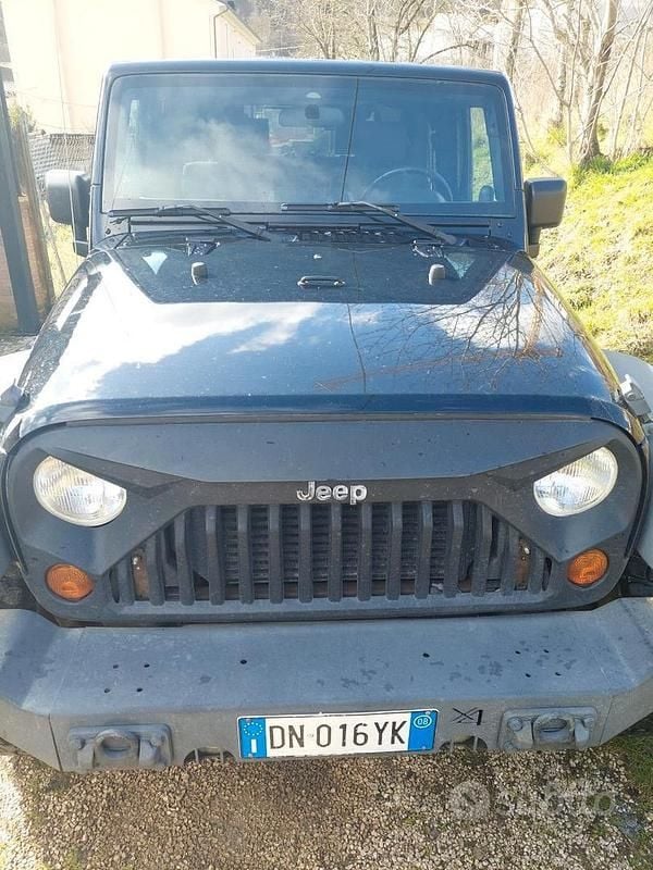 Usata Jeep Wrangler 2008 Nero SUV
