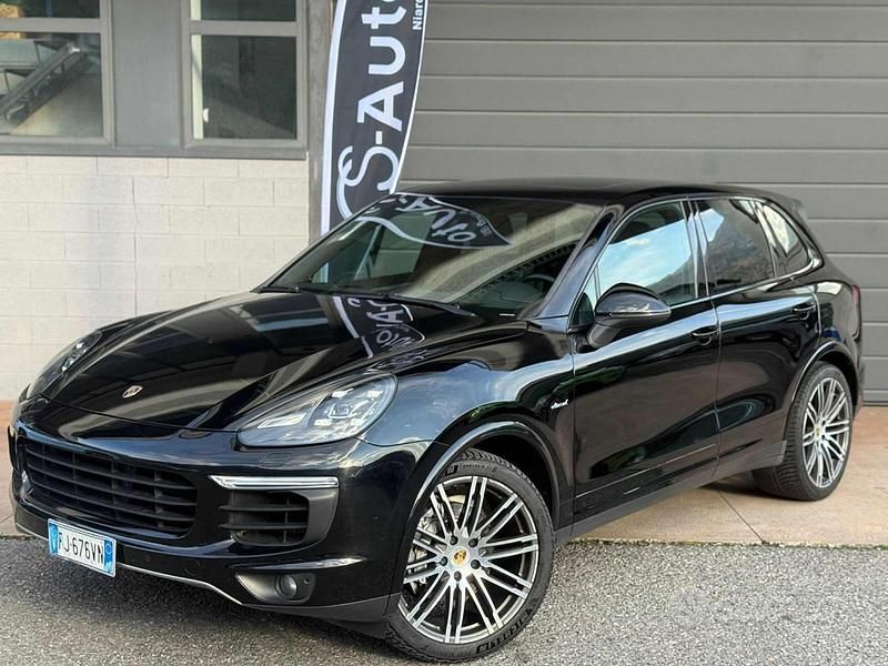 Usata Porsche Cayenne 250 CV (183 kW) 2017 Nero SUV