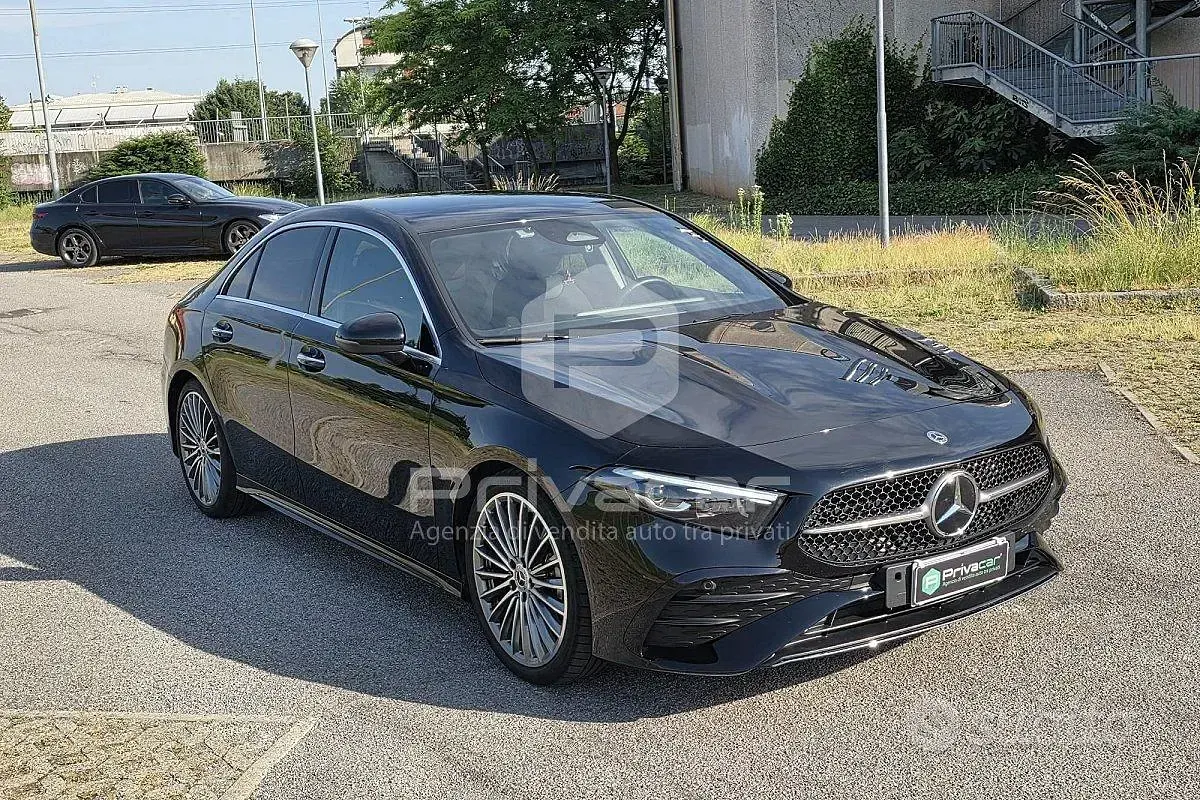 Usata Mercedes A180 Advanced Plus 116 CV (85 kW) 2024 Nero Berlina