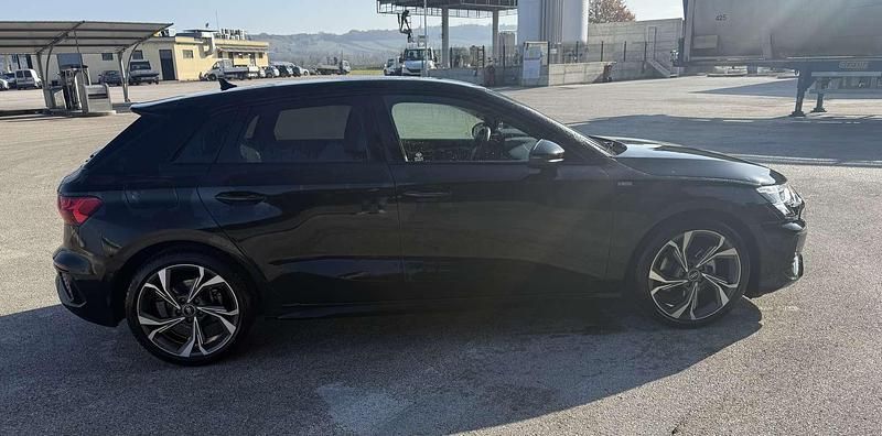 Usata Audi A3 S-Line 150 CV (110 kW) 2022 Berlina