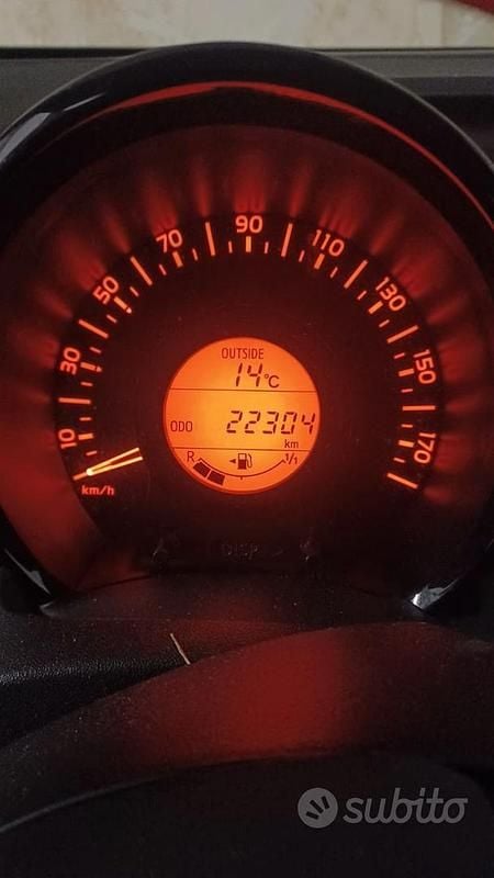 Usata Peugeot 108 69 CV (50 kW) 2017 Blu Berlina