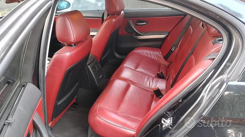 Usata BMW 320 M Sport 163 CV (119 kW) 2005 Nero Berlina