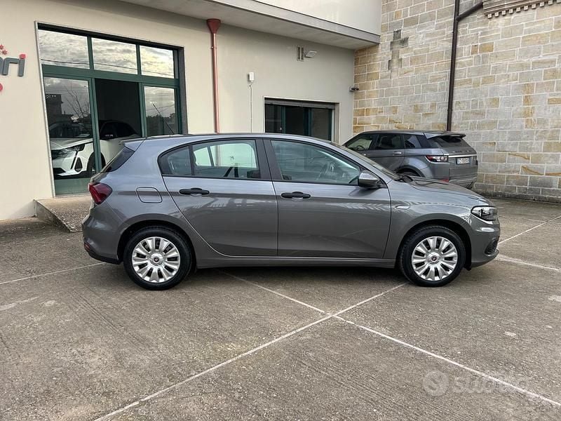 Usata Fiat Tipo Easy 95 CV (69 kW) 2019 Grigio Berlina