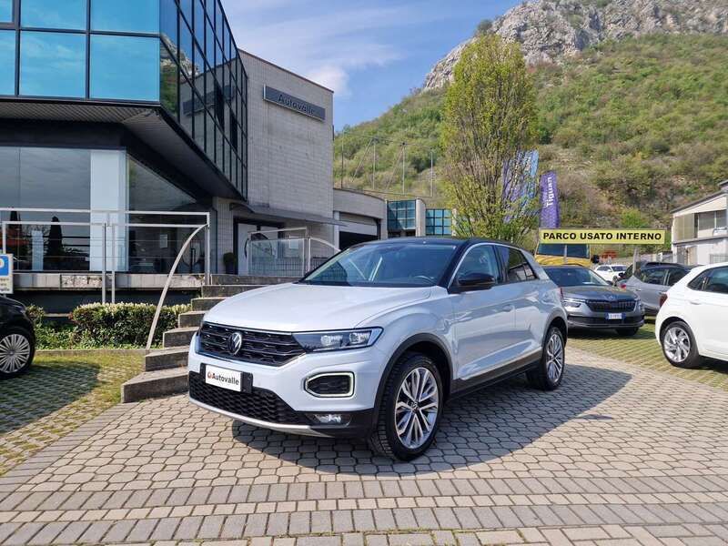 Bianco Usata 2021 VW T-Roc Advance SUV | 24.500 € (Buon prezzo) - Immagine 1/4