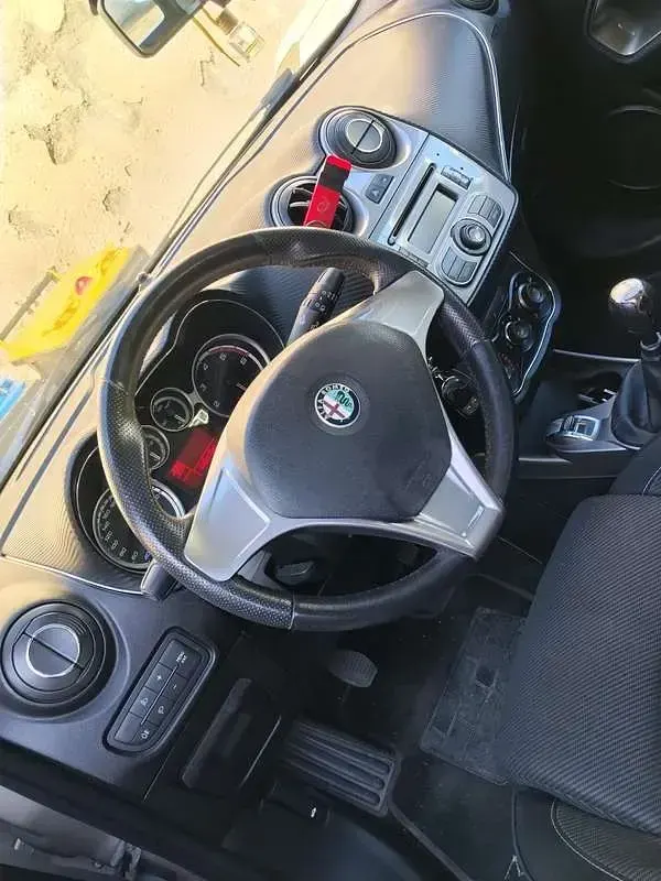 Usata Alfa Romeo MiTo Distinctive 120 CV (88 kW) 2009 Utilitaria