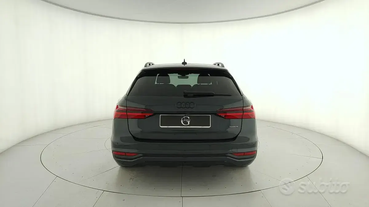 Usata Audi A6 Allroad Ambiente 344 CV (253 kW) 2022 Grigio Station wagon