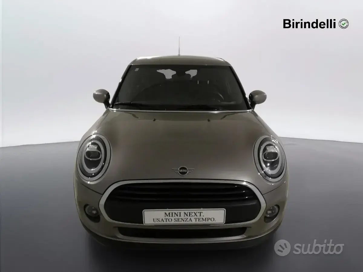 Usata Mini ONE 75 CV (55 kW) 2019 Grigio Utilitaria