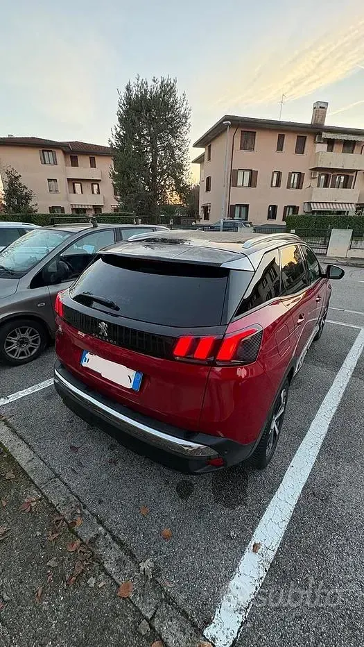 Usata Peugeot 3008 120 CV (88 kW) 2018 Rosso SUV