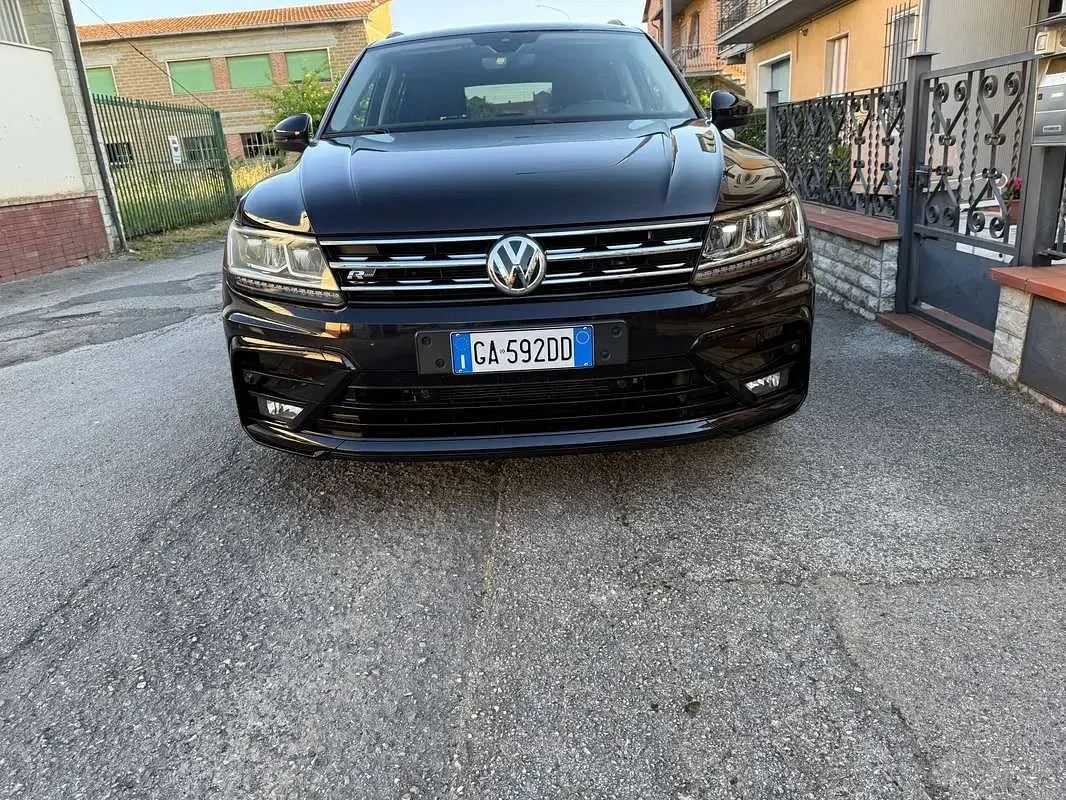 Usata VW Tiguan Black Edition 131 CV (96 kW) 2020 Nero SUV
