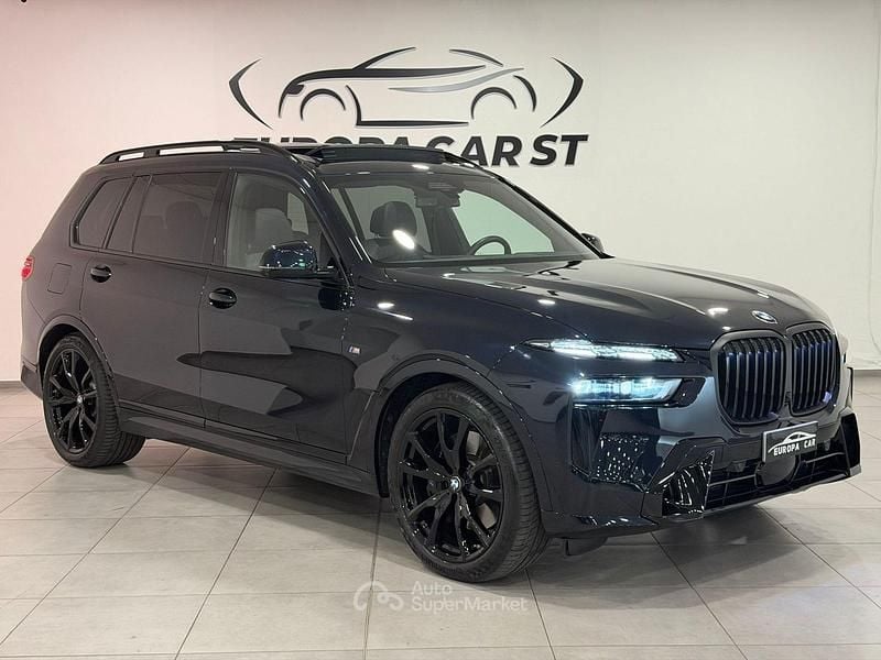 Usata BMW X7 M Sport 352 CV (258 kW) 2024 Blu/azzurro SUV