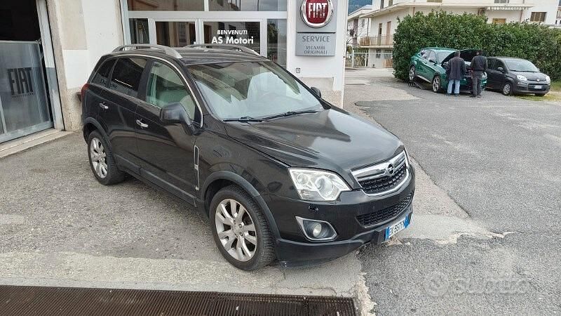 Usata Opel Antara Cosmo 184 CV (135 kW) 2011 Nero SUV