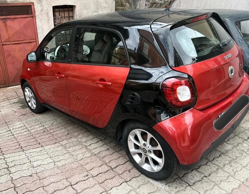 Usata Smart ForFour 90 CV (66 kW) 2023 Utilitaria