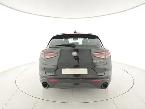 Usata Alfa Romeo Stelvio Sprint 160 CV (117 kW) 2024 Nero SUV