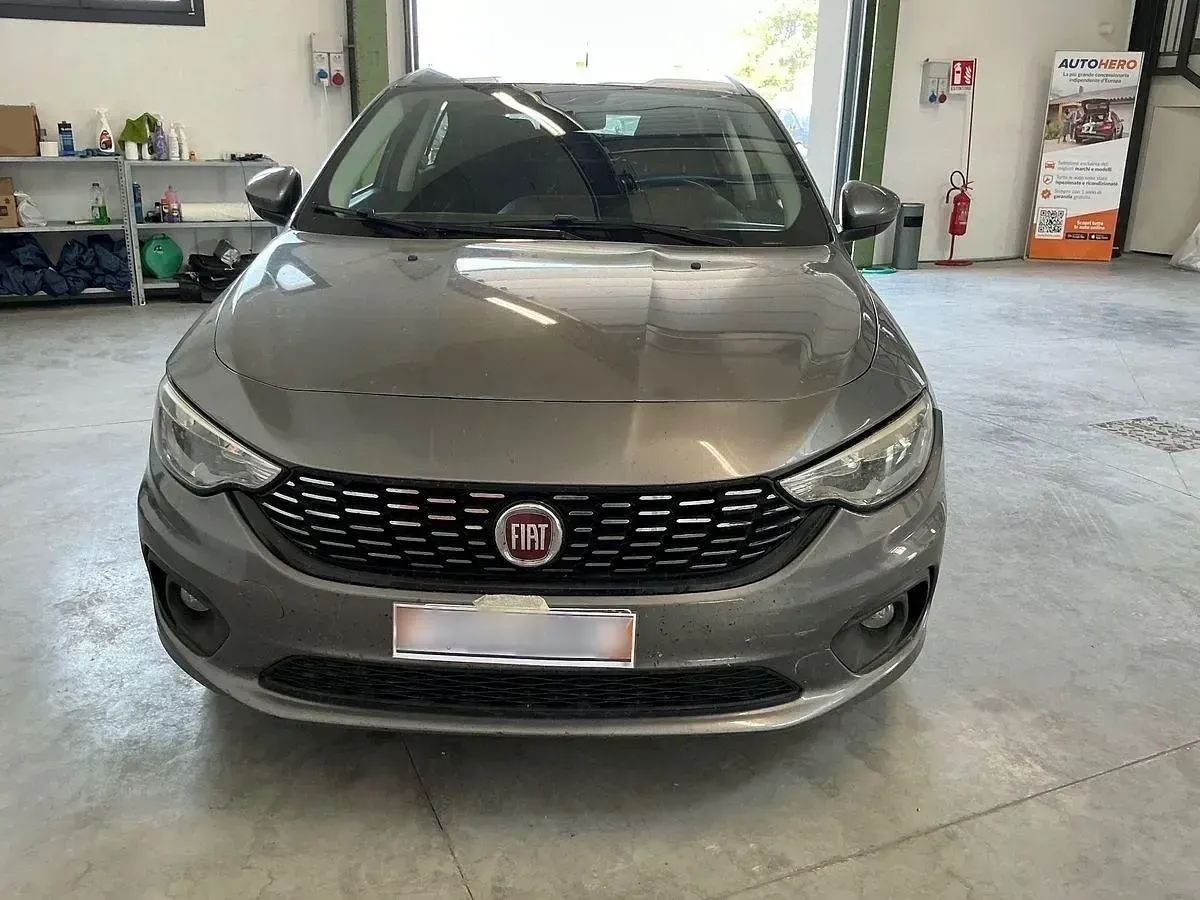Usata Fiat Tipo 95 CV (69 kW) 2017 Grigio Berlina