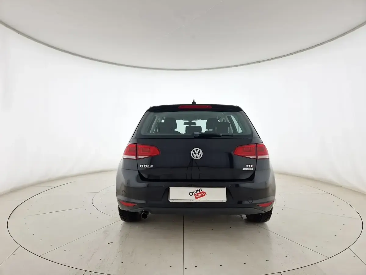 Używany VW Golf VII Highline 110 KM (80 kW) 2016 Czarny Sedan/Limuzyna