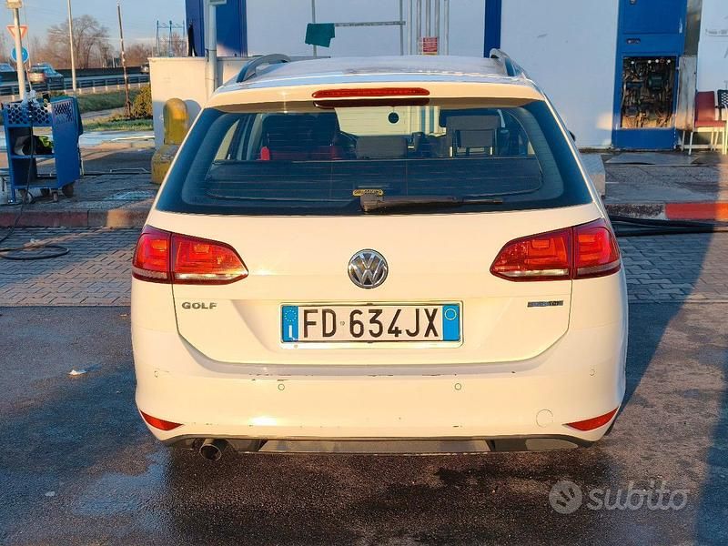 Usata VW Golf VII Comfortline 110 CV (80 kW) 2016 Bianco Station wagon