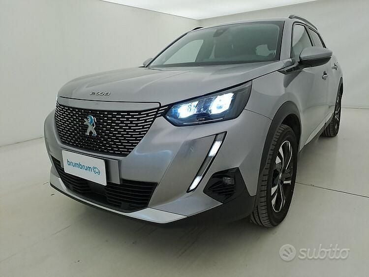 Usata Peugeot e-2008 Allure 100 kW (136 CV) 2021 Grigio SUV
