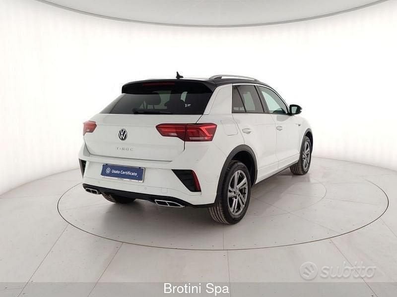 Usata VW T-Roc R-line 150 CV (110 kW) 2024 Bianco SUV