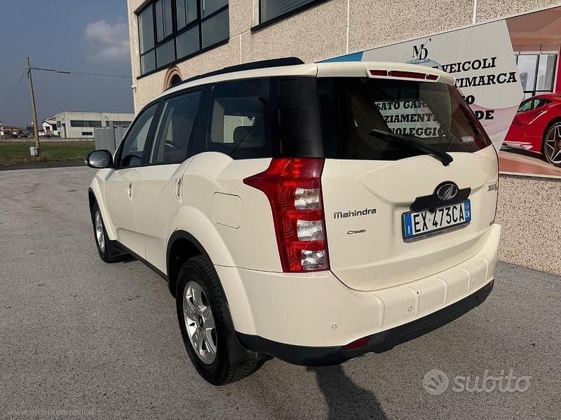 Usata Mahindra XUV500 140 CV (102 kW) 2014 Bianco SUV
