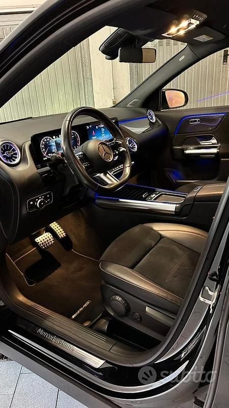 Usata Mercedes GLA180 Advanced Plus 116 CV (85 kW) 2024 Nero SUV