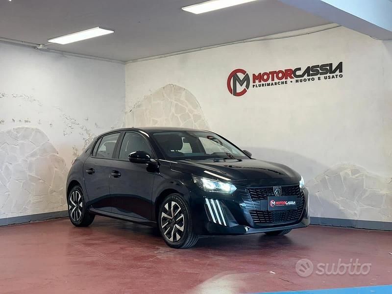 Usata Peugeot 208 Active 101 CV (74 kW) 2024 Nero Utilitaria