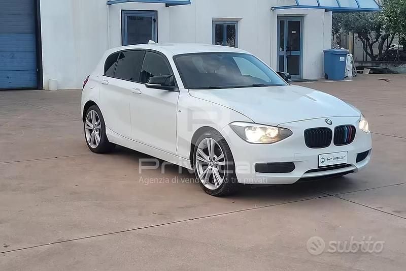 Begagnad BMW 114 Efficient Dynamics 95 HK (69 kW) 2014 Vit Halvkombi