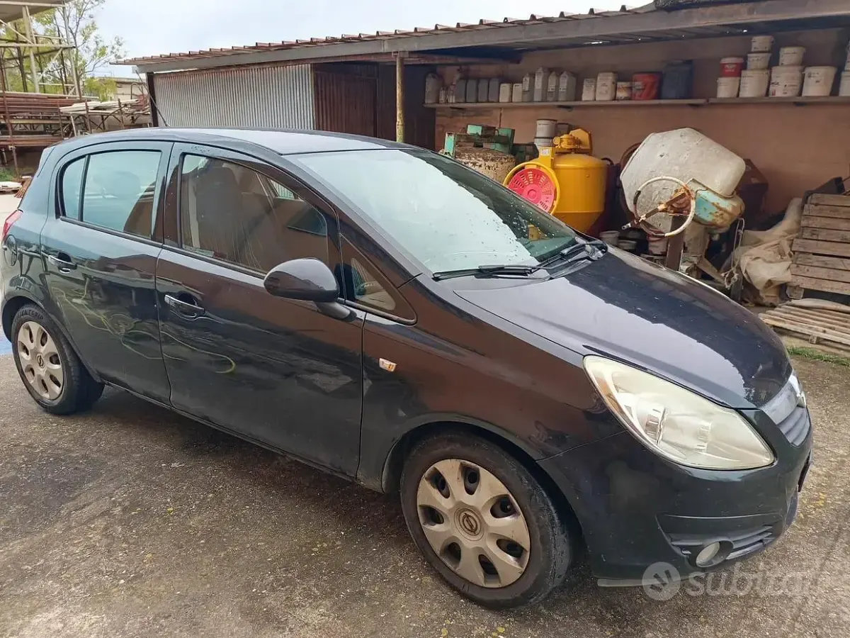 Usata Opel Corsa 80 CV (58 kW) 2009 Nero Utilitaria