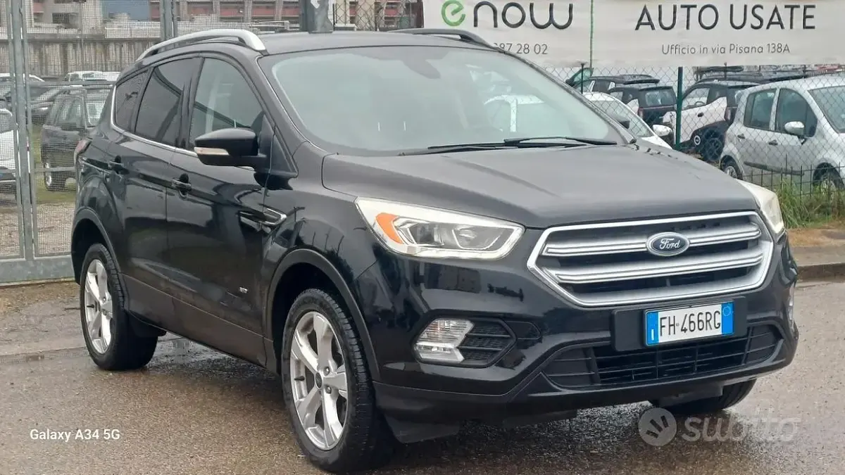 Usata Ford Kuga Vignale 150 CV (110 kW) 2017 Nero SUV