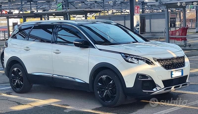 Usata Peugeot 5008 GT-line 181 CV (133 kW) 2018 Bianco Berlina