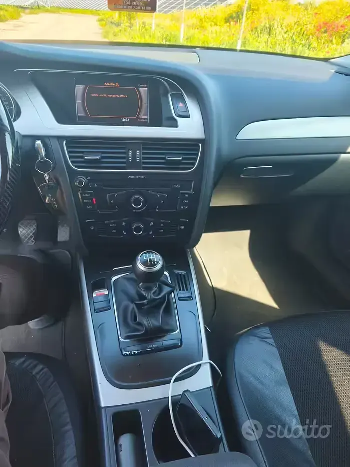 Usado Audi A4 120 CV (88 kW) 2014 Blanco Familiar