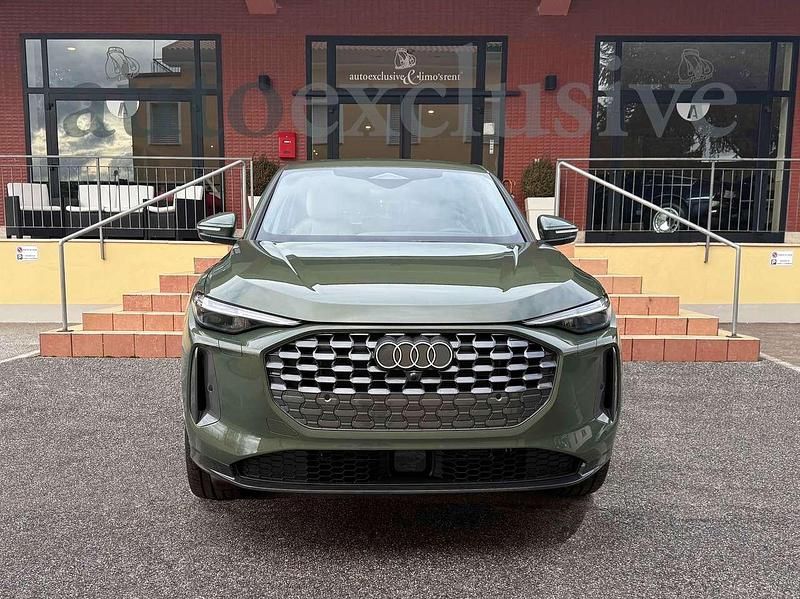 Nuova Audi Q5 Sportback Advanced 204 CV (150 kW) 2026 Verde distretto metallizzato SUV