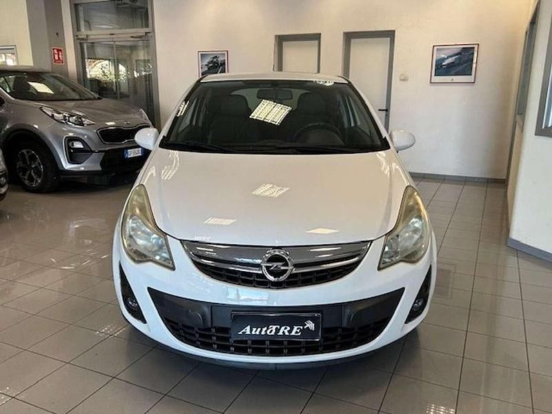 Usata Opel Corsa Club 86 CV (63 kW) 2012 Bianco Berlina