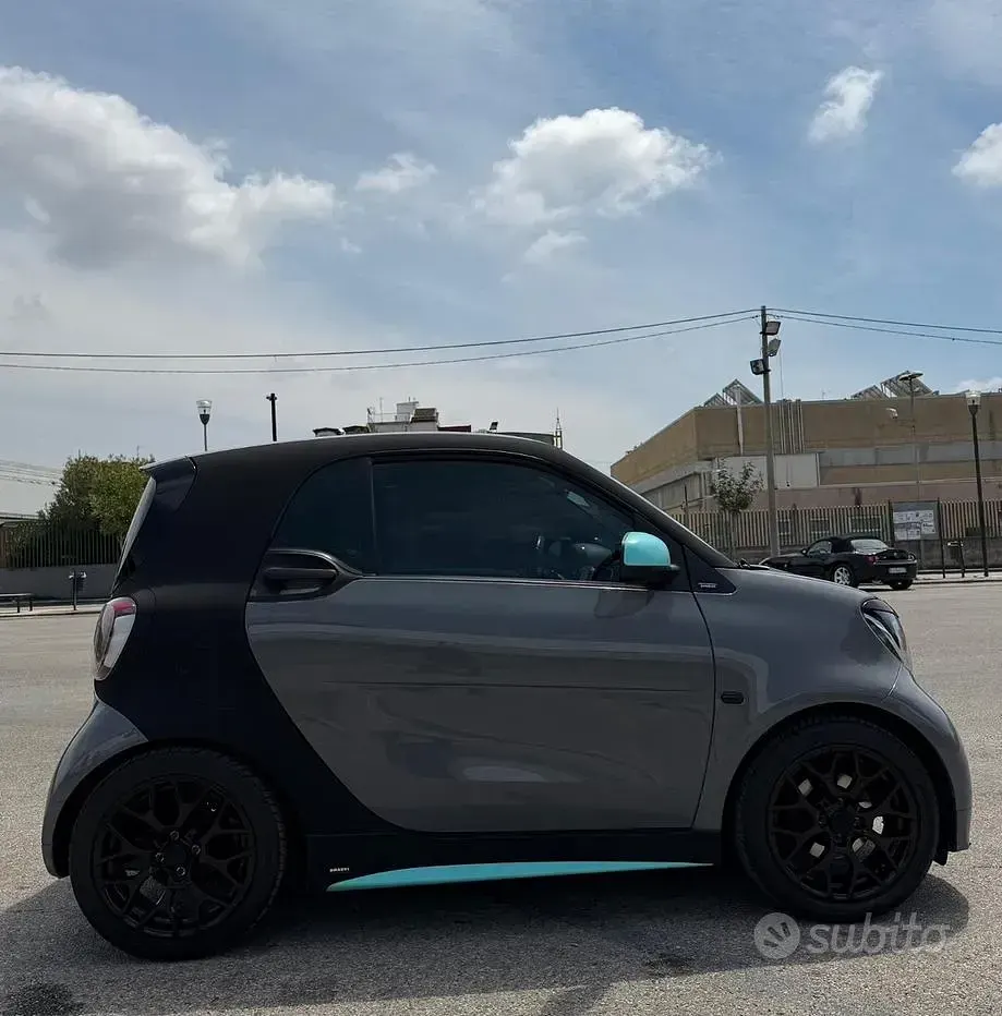 Usata Smart ForTwo Coupé 61 CV (44 kW) 2016 Grigio Coupé