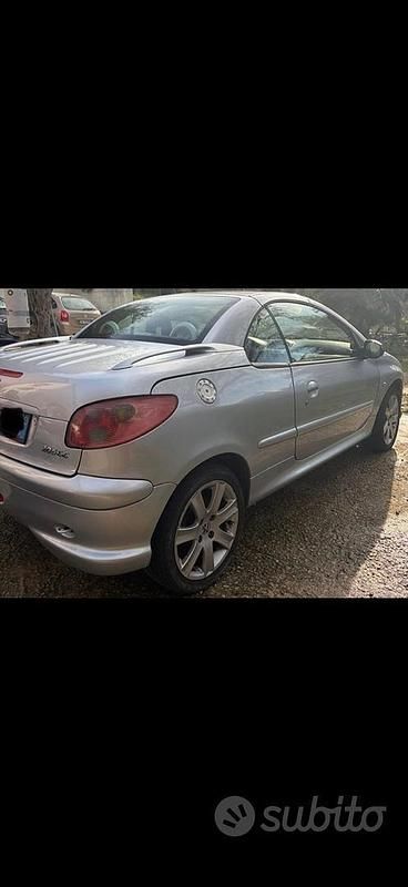 Usata Peugeot 206 CC 2006 Grigio Cabrio