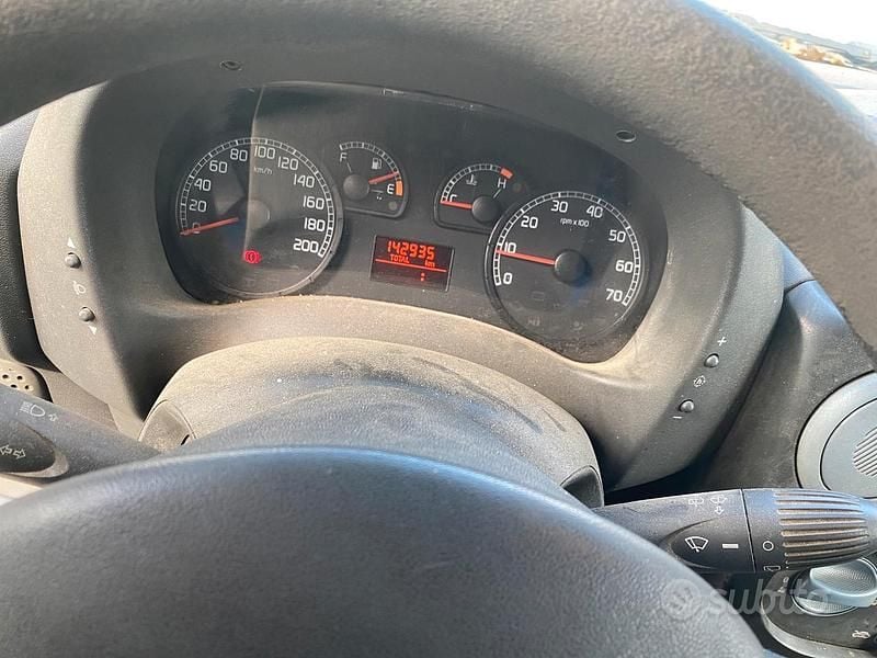 Usata Fiat Doblò 2005 Bianco Monovolume