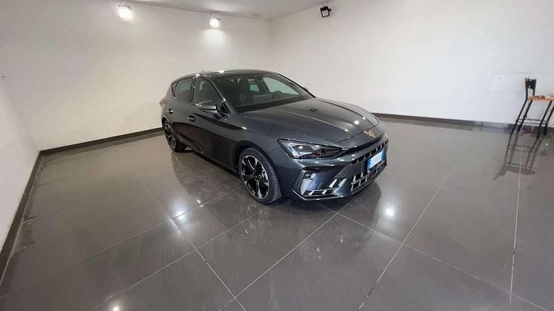 Usata Cupra Leon 150 CV (110 kW) 2025 Grigio Berlina