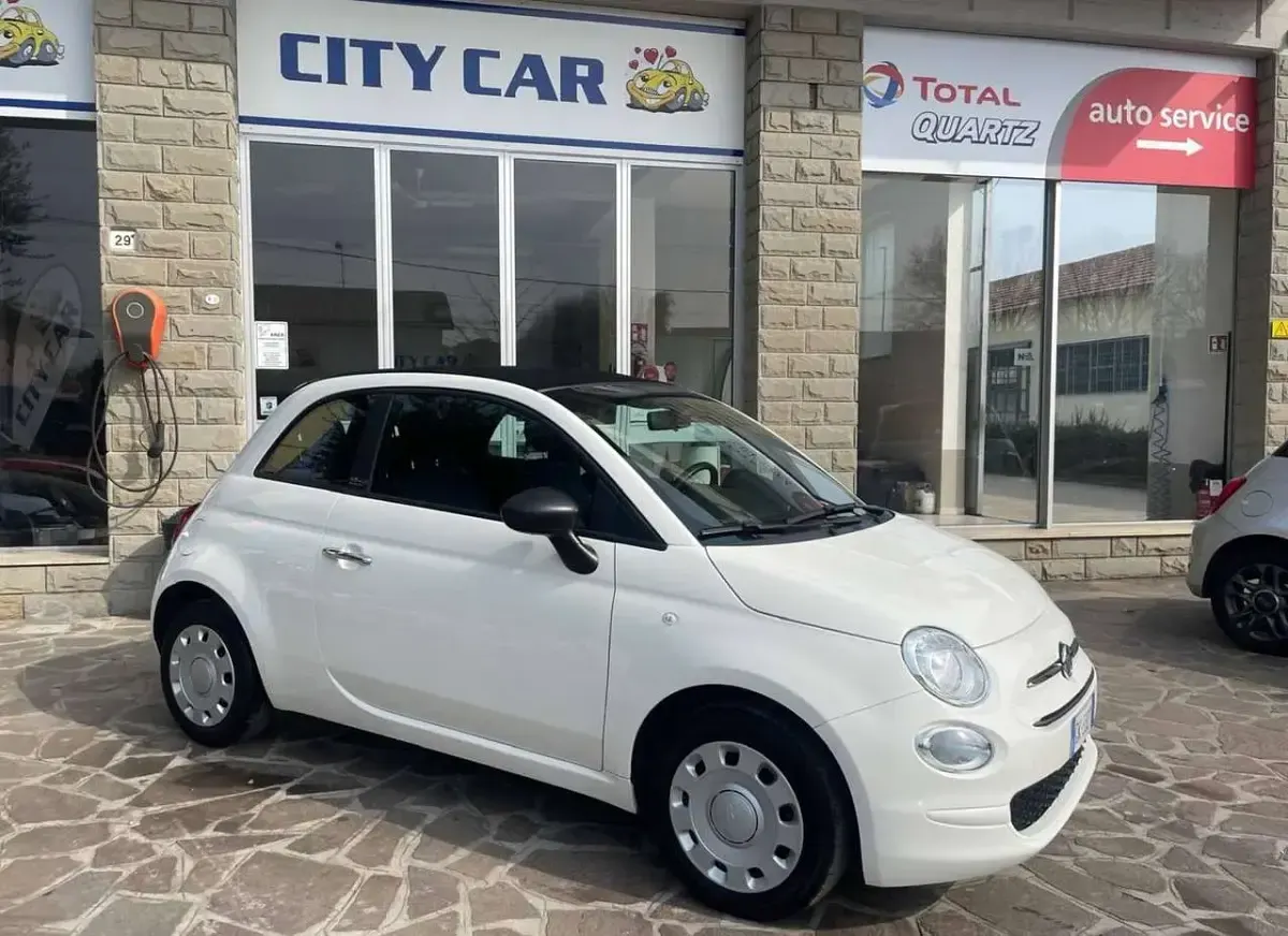 Usata Fiat 500 69 CV (50 kW) 2022 Bianco Cabrio
