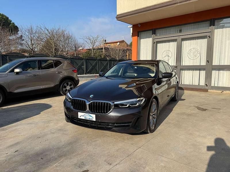Usata BMW 518 Luxury Line 150 CV (110 kW) 2021 Grigio Berlina