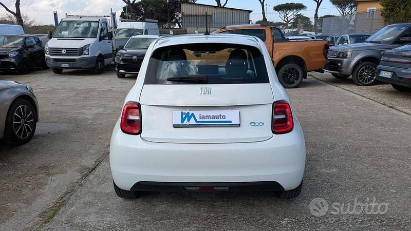 Usata Fiat 500e 86 kW (118 CV) 2021 Bianco Utilitaria