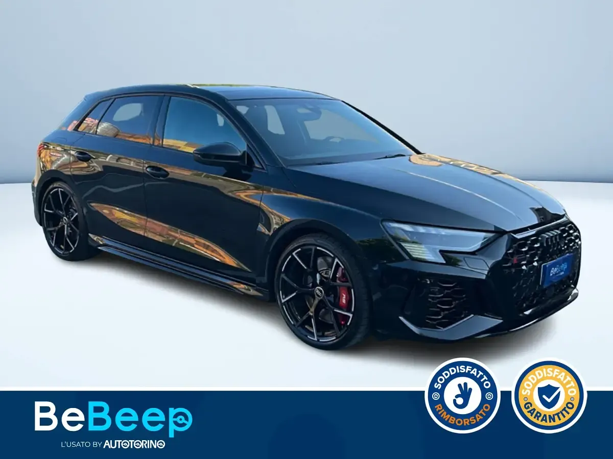 Usata Audi RS3 Sportback Ambiente 400 CV (294 kW) 2022 Nero pastello Utilitaria