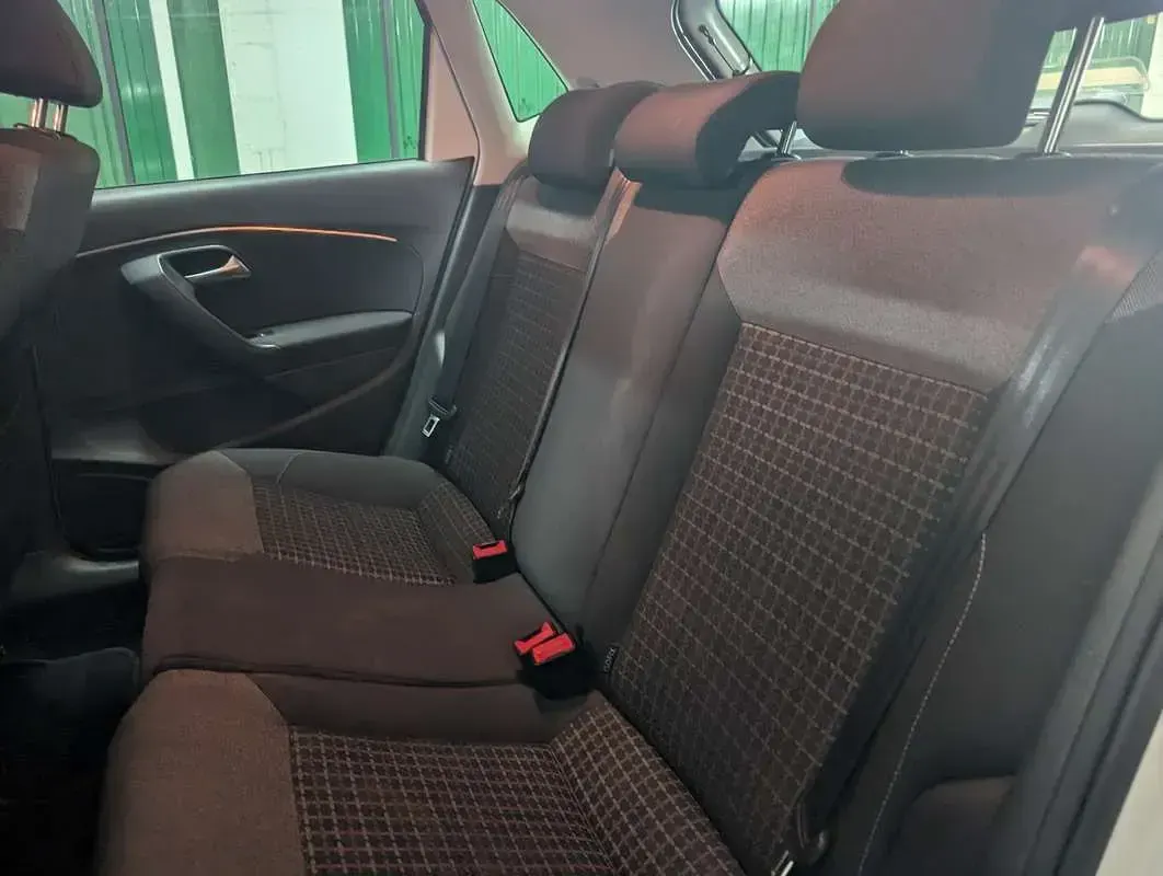 Usata VW Polo Comfortline 90 CV (66 kW) 2014 Bianco Berlina