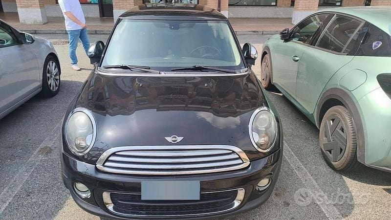 Begagnad Mini One D 90 HK (66 kW) 2011 Svart Halvkombi