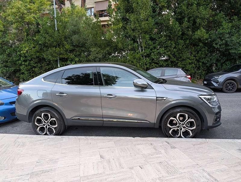Grigio Usata 2023 Renault Arkana Engineered SUV | 25.499 € (Cara) - Immagine 1/4