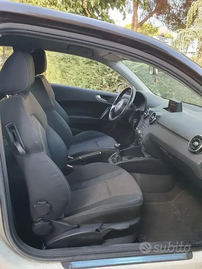 Usata Audi A1 Comfort 82 CV (60 kW) 2013 Bianco Utilitaria