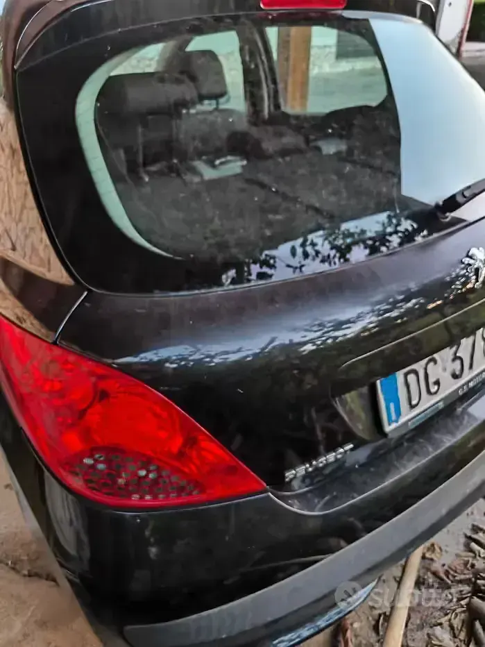 Begagnad Peugeot 207 68 HK (50 kW) 2007 Sedan