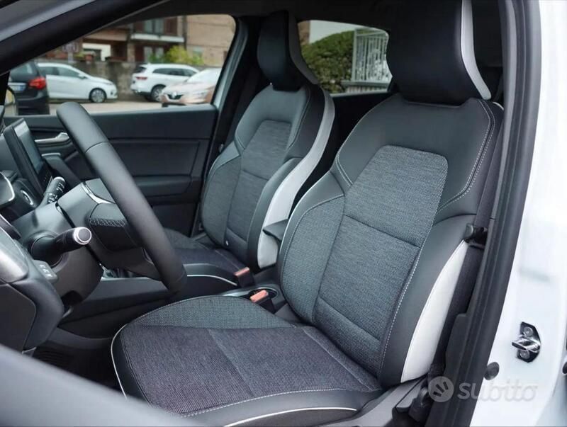 Usata Renault Captur 101 CV (74 kW) 2020 SUV