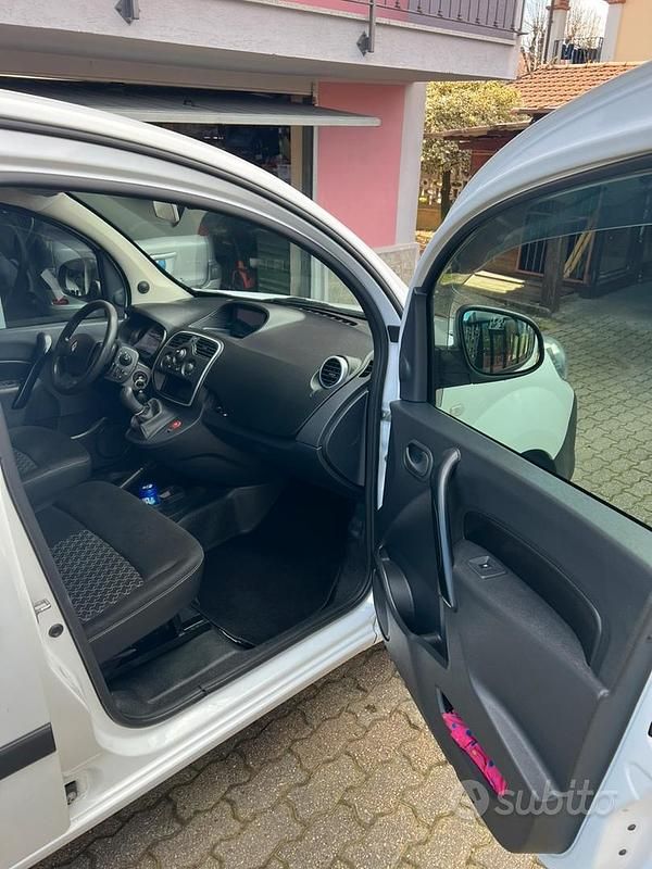 Usata Renault Kangoo 75 CV (55 kW) 2016 Bianco Monovolume