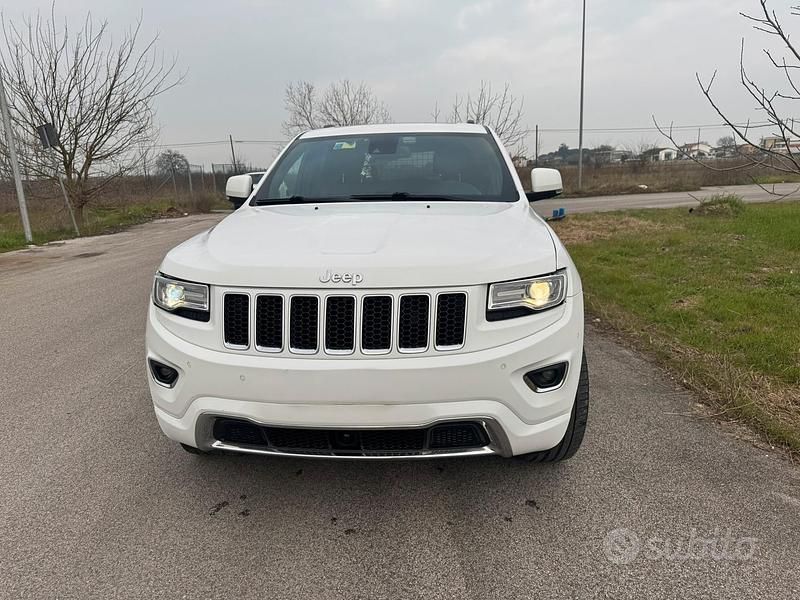 Usata Jeep Grand Cherokee Overland 250 CV (183 kW) 2014 Bianco SUV