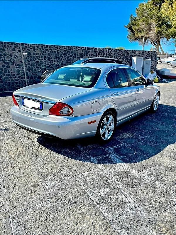 Usata Jaguar X-type Executive 2010 Grigio Berlina